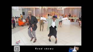 Mile entr ft Leonard zhakata Mugowe  old school dance [upl. by Norha56]