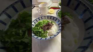 Esperantist vietnamese is cooking pho 🍲 in my house shorts esperanto esperantisto food [upl. by Lakim999]