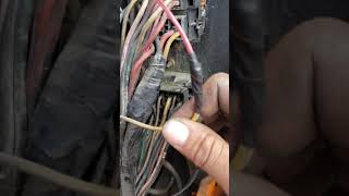 2001 379 peterbilt ac problem no ground to the relay solved [upl. by Beatrix]