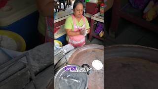 Pupusas en comal Pupuseria Luisa Olocuilta Pupusodromo el Triangulo ElSalvador choteando503 [upl. by Dyanna707]