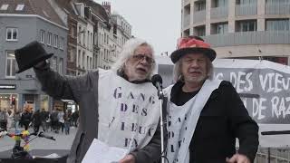 Le Gang des Vieux en Colère a distribué son journal OLDUP n°6 place de la Monnaie à Bruxelles [upl. by Tani]