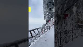 🌊 Impresionantes Paisajes Rompeolas Escénicos y Montañas Majestuosas 🏔️ [upl. by Aiekan909]