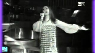 Gigliola Cinquetti QUELLI ERANO I GIORNI Live at Senza Rete 1969 [upl. by Assiralk351]