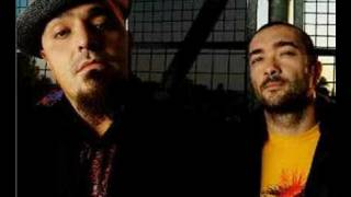 Chief e Reverendo feat Club dogo  Sento le sirene [upl. by Ahsrat]