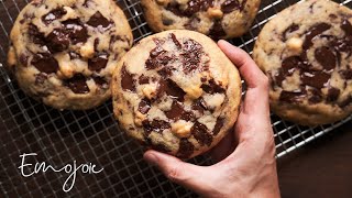 The Best Soft Chocolate Chip Cookies Recipe  Emojoie [upl. by Constant]