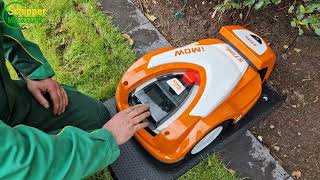 Installatie STIHL Robotmaaier [upl. by Adnawed]