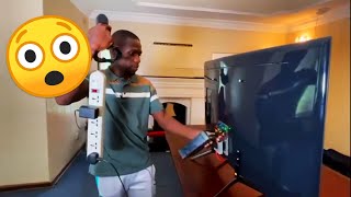 Zimbabwean Inventor unveils Worlds First SelfPowered TV [upl. by Dewayne511]