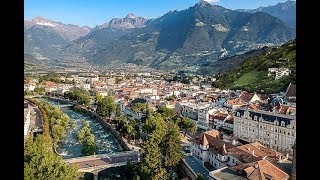 MERANO Bolzano  TOUR DELLA CITTA con Mercatini di Natale  MERAN  MARAN [upl. by Araed186]