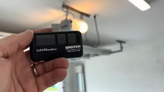 How to program a Garage Door Opener LiftMaster [upl. by Ronyar432]