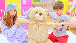 The GIANT Teddy Bear Story  Kids Funny STORY SONG [upl. by Ameehsat]