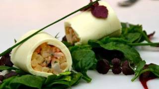 Canneloni van witte chocolade met kreeftsalade [upl. by Forsta]