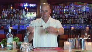 Como preparar el tradicional quotMojito Cubanoquot [upl. by Siver]