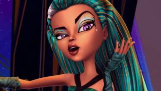 monster high boo york chanson notre empire [upl. by Ahsilyt395]