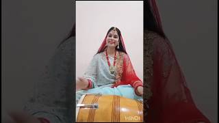 Dheer dharo bhakto sabar karo re bhajan ManishaAmitS shortvideo shorts [upl. by Salomo]