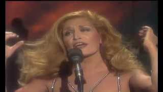 Dalida  Er war gerade 18 Jahr 1981 [upl. by Nella]