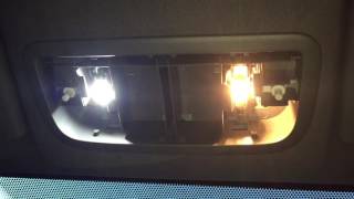 Changing out the map lights in a 2006 Honda Civic [upl. by Laurel563]