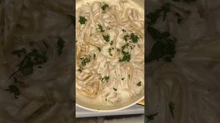 Maggiano’s Fettuccine Alfredo at home with this easy copycat recipe CopycatRecipe Maggianos [upl. by Lory480]