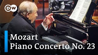 Mozart Piano Concerto No 23  Menahem Pressler Gulbenkian Orchestra amp Leo Hussain [upl. by Asiat]