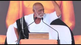 Bapu recalled Snehi Parmar Kalapi and Kalapi Award  Katha 945  Day 8  Kakidi [upl. by Nosyt809]