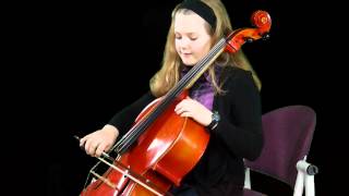 Julia 10 Jahre erklärt das Cello [upl. by Donella819]