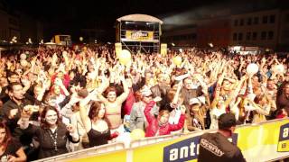 ANTENNE BAYERN Flashmob2 auch Schweinfurt steht still will aber dass es schnell weitergeht [upl. by Llerrat]