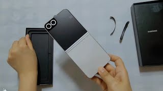 Samsung Galaxy Z Flip 6 White Exclusive Colour Unboxing amp HandsOn [upl. by Ij]