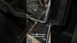 How does the glass mechanism work  classic americancars chevrolet [upl. by Vidovik]