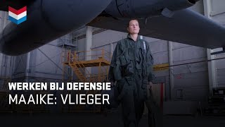 Maaike  Vlieger bij Defensie [upl. by Yelrac577]