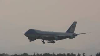 4K60P20160522 横田基地 VC25Air Force One  C32 テクニカルランディング [upl. by Acimat]