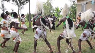 Elgon Ngoma Troupe  Kadodi Imbalu Dance  The Singing Wells project [upl. by Ettennaej305]