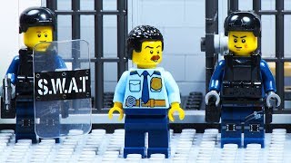 Lego Prison Break  SWAT [upl. by Aihsel]