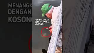 Ditantang Menangkap Ikan Dengan Tangan Kosong shorts [upl. by Htiaf]