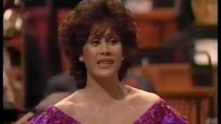 Dame Kiri Te Kanawa sings quotWhite Christmasquot [upl. by Seem]