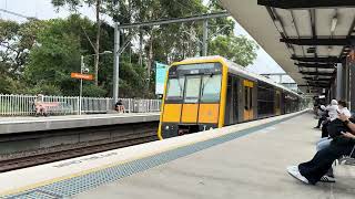 Tangara at Meadowbank station [upl. by Natividad964]