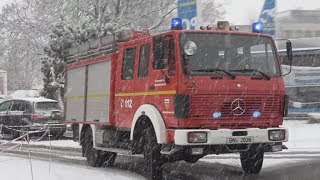 ReserveTLF 1625 FF Bonn LE Mitte bei Schnee beim Ausrücken [upl. by Aneehsram]