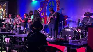 Jeck Pilpil amp Peacepipe live performance  Filipina island gyal [upl. by Akehsyt]