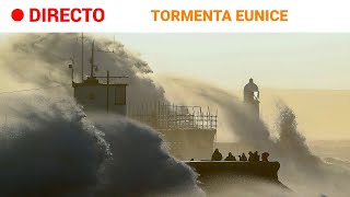 La TORMENTA EUNICE sacude REINO UNIDO en alerta roja en muchas zonas  RTVE [upl. by Akinaj]