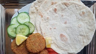 Arabisches Brot  Khubz arabiy  leckerstes amp einfachstes Rezept خبز عربي [upl. by Ansley97]