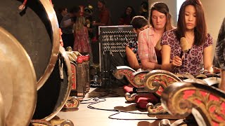 Randhu Kentir  Siswa Sukra  Southbank Gamelan Wedding Chimes 2015 [upl. by Carleen440]