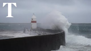 Storm Gerrit brings strong winds and heavy snow to the UK [upl. by Bryn]