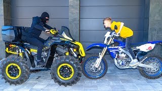 Мотоцикл VS Квадрика что круче  Motorcycle VS ATV [upl. by Annirtak568]