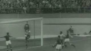 Final Recopa At Madrid Fiorentina 1962 Incluye 2º gol de Mendonça en el 2º partido [upl. by Atiuqaj]