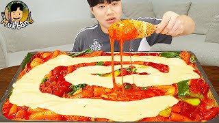 ASMR MUKBANG 직접 만든 마라 엽기 떡볶이 불닭볶음면 소세지 핫도그 먹방 amp 레시피 FIRE NOODLES AND Tteokbokki EATING SOUND [upl. by Gorlicki]