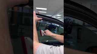 Know the difference between a ceramic and non ceramic window tint [upl. by Aguste478]