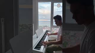 Gidiyorum gündüz gece… piano music keşfet piyano [upl. by Kennard]