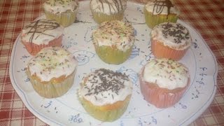 Comment faire des CUPCAKES avec glaçage et décors [upl. by Brady]