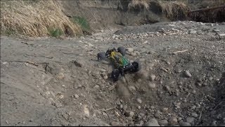 HobbyKing Quanum Vandal 4wd Buggy Bashing and Playing in the Creek [upl. by Hcirdla]