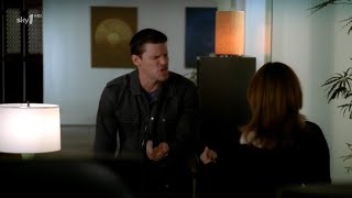 Bones 1x15  Booth and Brennan sing ‘Hot Blooded’ [upl. by Cassius]