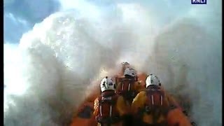 Aberdovey lifeboat crew test their skills in rough weather training [upl. by Nrehtak]