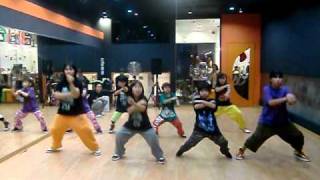 DanceStudio DOUP HIPHOPampLOCKING 小学生 class [upl. by Kaliski]